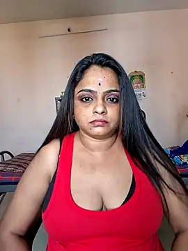 Snapshot of queendivya chatting on May 30, 2026, 4:41 am queendivya online show from May 30, 2026, 4:41 am