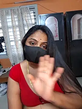 Snapshot of queendivya chatting on May 21, 2026, 12:13 pm queendivya online show from May 21, 2026, 12:13 pm