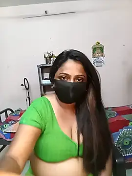 Snapshot of queendivya chatting on April 22, 2026, 10:16 pm queendivya online show from April 22, 2026, 10:16 pm