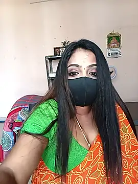 Snapshot of queendivya chatting on May 8, 2026, 6:06 am queendivya online show from May 8, 2026, 6:06 am