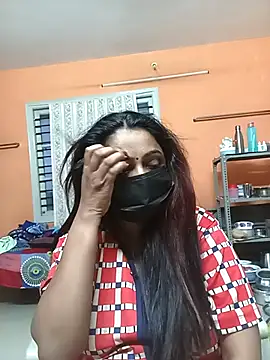 Snapshot of queendivya chatting on March 30, 2026, 12:45 am queendivya online show from March 30, 2026, 12:45 am