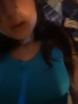 Snapshot of Noamilk chatting on April 24, 2026, 9:44 am Noamilk online show from April 24, 2026, 9:44 am