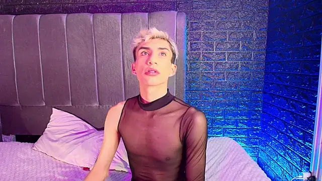 Erick Velveth online show from November 18, 2025, 4:49 am