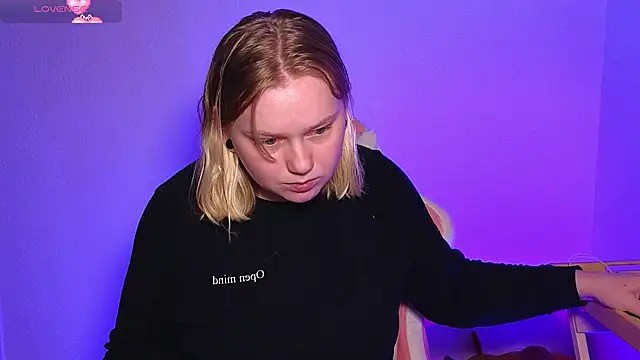 lame cat online show from September 26, 2025, 12:17 am