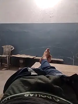 Snapshot of VickyMonster5 chatting on November 20, 2025, 11:03 pm VickyMonster5 online show from November 20, 2025, 11:03 pm