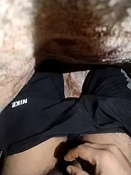 Snapshot of VickyMonster5 chatting on December 1, 2025, 7:09 am VickyMonster5 online show from December 1, 2025, 7:09 am