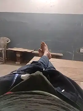 Snapshot of VickyMonster5 chatting on November 18, 2025, 9:07 pm VickyMonster5 online show from November 18, 2025, 9:07 pm