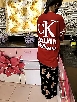 Snapshot of Sweets-jaanu chatting on January 10, 2026, 5:14 am Sweets-jaanu online show from January 10, 2026, 5:14 am