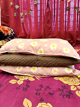 Snapshot of Sweets-jaanu chatting on January 7, 2026, 5:45 am Sweets-jaanu online show from January 7, 2026, 5:45 am