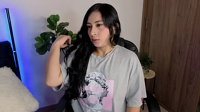 amyross s1 online show from February 18, 2026, 11:56 pm