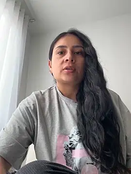 Snapshot of amyross_s1 chatting on September 26, 2025, 4:25 pm amyross s1 online show from September 26, 2025, 4:25 pm