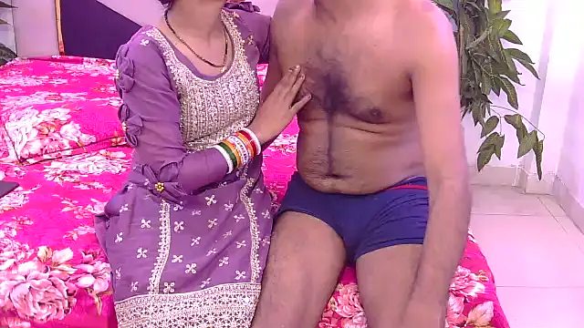 Snapshot of Lovelyy-couple chatting on March 20, 2026, 5:14 pm Lovelyy-couple online show from March 20, 2026, 5:14 pm