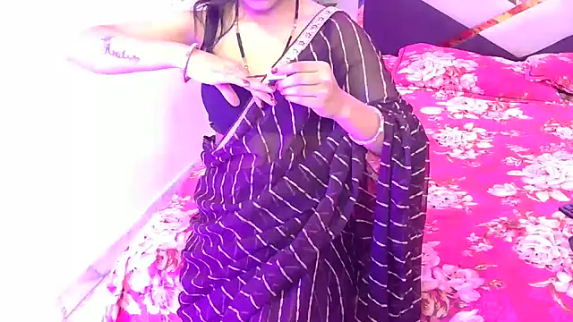 Snapshot of Lovelyy-couple chatting on April 11, 2026, 3:38 pm Lovelyy-couple online show from April 11, 2026, 3:38 pm