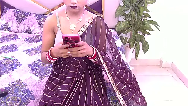 Snapshot of Lovelyy-couple chatting on February 16, 2026, 3:43 pm Lovelyy-couple online show from February 16, 2026, 3:43 pm