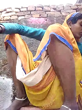 Hot reshmaji online show from November 14, 2025, 5:11 am