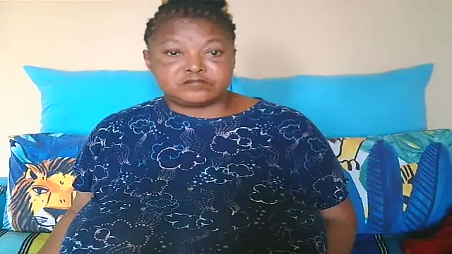 Snapshot of GAIGANTICBOOBS chatting on April 5, 2026, 9:27 am GAIGANTICBOOBS online show from April 5, 2026, 9:27 am