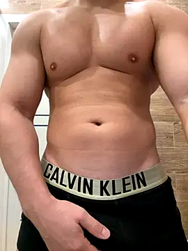 Snapshot of Magic-love1 chatting on November 17, 2025, 8:07 am Magic-love1 online show from November 17, 2025, 8:07 am