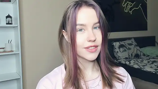 Snapshot of MaliaBourraine chatting on May 29, 2026, 7:25 am MaliaBourraine online show from May 29, 2026, 7:25 am