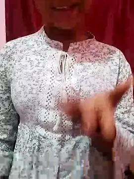 pari rani7 online show from November 13, 2025, 4:27 am