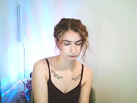 NinaBlond1 online show from December 15, 2025, 7:25 am