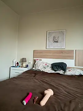 VyC7564 online show from April 20, 2026, 9:01 am