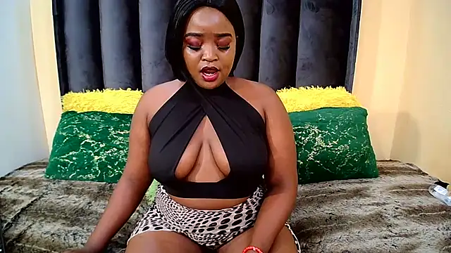 Snapshot of BendOveR0123 chatting on November 19, 2025, 2:28 pm BendOveR0123 online show from November 19, 2025, 2:28 pm