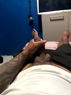 Alangostoso092 online show from October 10, 2025, 2:45 am