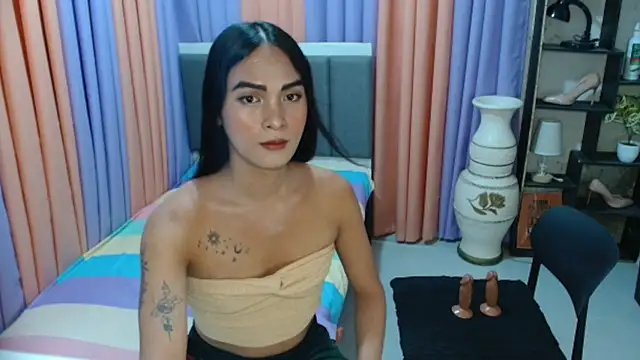 Sedictive Samantha online show from September 22, 2025, 5:19 pm