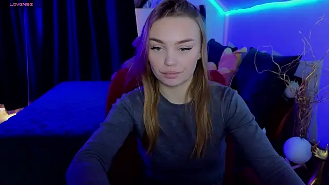 Snapshot of KitsyMoore chatting on November 22, 2025, 1:10 pm KitsyMoore online show from November 22, 2025, 1:10 pm