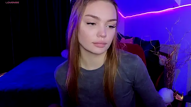 Snapshot of KitsyMoore chatting on November 29, 2025, 1:11 pm KitsyMoore online show from November 29, 2025, 1:11 pm