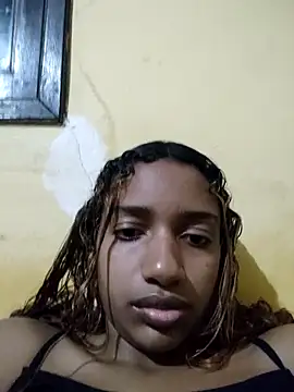 Snapshot of Barbiefox24 chatting on October 19, 2025, 12:52 pm Barbiefox24 online show from October 19, 2025, 12:52 pm