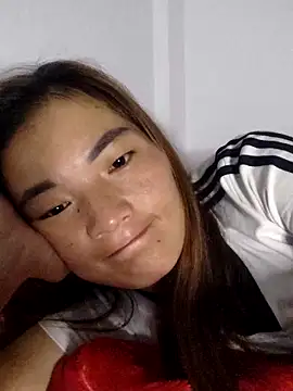 phuongxinhxan online show from November 24, 2025, 4:29 pm