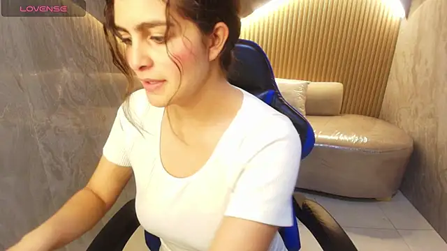 dany r  online show from September 30, 2025, 1:28 pm