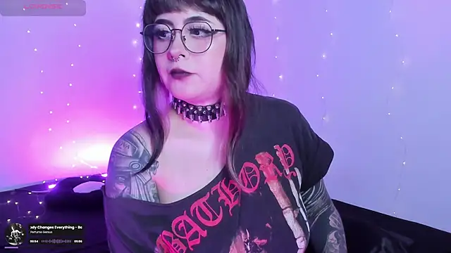 Hallucigenia  online show from April 24, 2026, 1:40 am