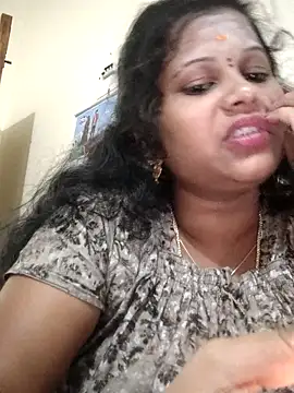 sweetqueen143 online show from September 30, 2025, 3:29 pm