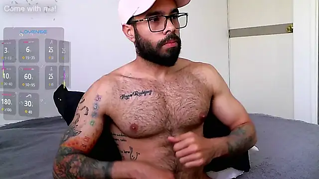 Snapshot of htrebor87 chatting on October 24, 2025, 7:57 pm htrebor87 online show from October 24, 2025, 7:57 pm