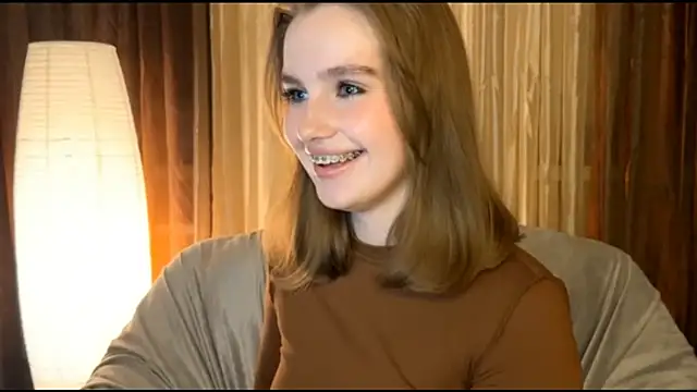 Snapshot of Sibriina_Liliya chatting on October 16, 2025, 9:45 pm Sibriina Liliya online show from October 16, 2025, 9:45 pm