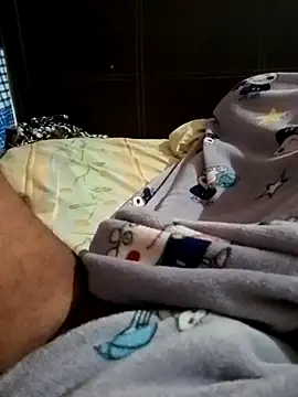 Snapshot of calntt28 chatting on October 9, 2025, 2:12 am calntt28 online show from October 9, 2025, 2:12 am