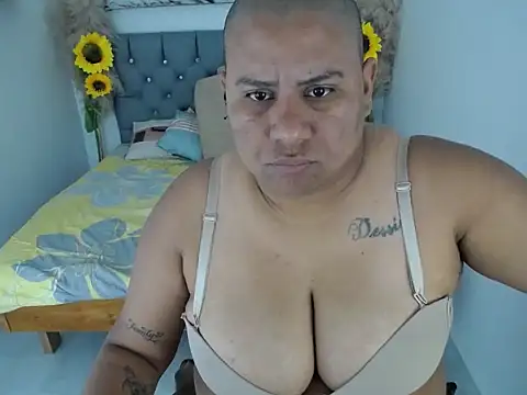 Snapshot of hotlesby_valery chatting on January 7, 2026, 12:10 pm hotlesby valery online show from January 7, 2026, 12:10 pm