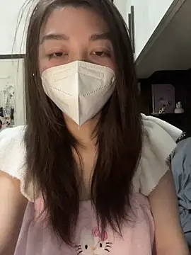 Snapshot of fioralba chatting on May 6, 2026, 7:29 pm fioralba online show from May 6, 2026, 7:29 pm