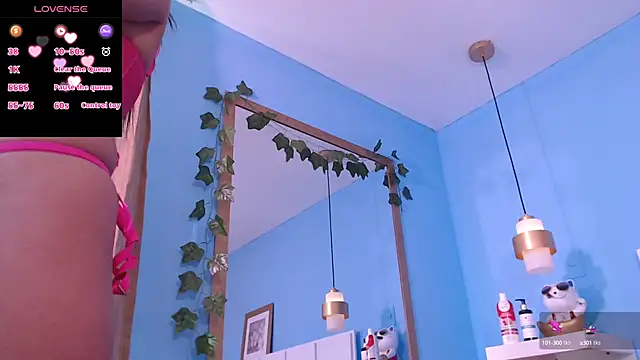 Snapshot of PenelopeBond chatting on October 6, 2025, 1:45 pm PenelopeBond online show from October 6, 2025, 1:45 pm