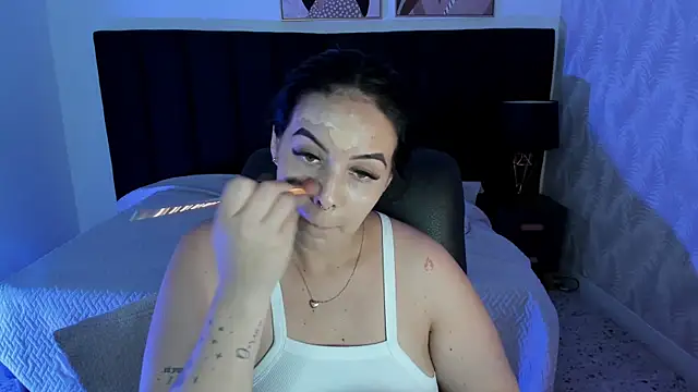 camiladuke7 online show from October 9, 2025, 7:36 pm