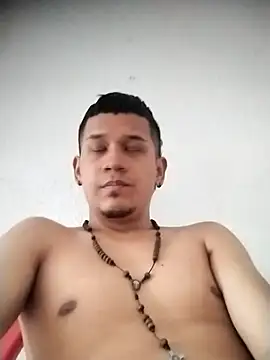 Mohamedxxx13 online show from September 23, 2025, 5:42 pm