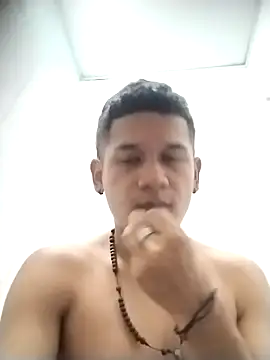 Mohamedxxx13 online show from September 23, 2025, 5:14 am