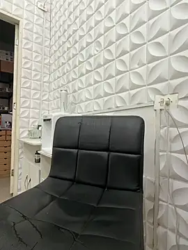 Valeriacris online show from March 21, 2026, 3:38 pm