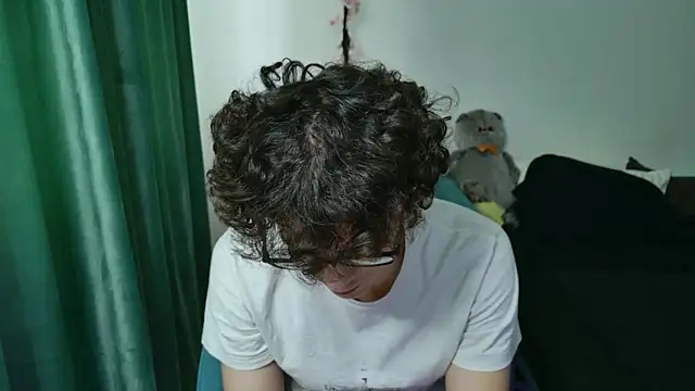 dreamgonetan online show from September 28, 2025, 8:43 am