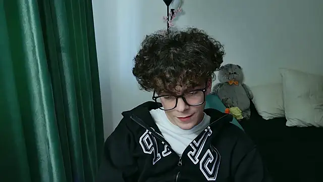 dreamgonetan online show from September 27, 2025, 8:09 am