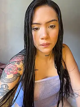 Snapshot of liahouses chatting on December 21, 2025, 5:14 pm liahouses online show from December 21, 2025, 5:14 pm