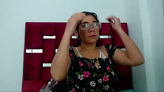 Snapshot of PamelaCruzThxl chatting on October 2, 2025, 12:19 pm PamelaCruzThxl online show from October 2, 2025, 12:19 pm