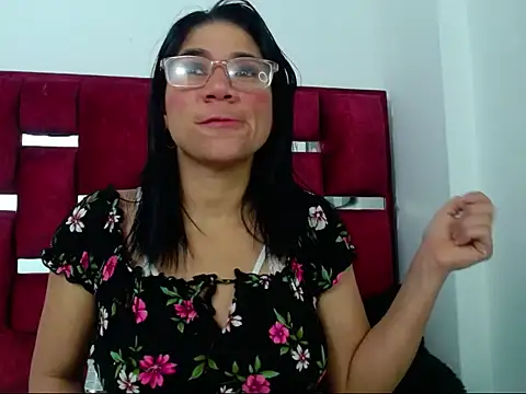 Snapshot of PamelaCruzThxl chatting on October 3, 2025, 1:31 am PamelaCruzThxl online show from October 3, 2025, 1:31 am